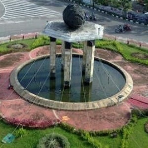 Belajar Melambat dan Bernapas di Tengah Riuh Bundaran Satam Tanjung Pandan