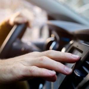 Bau Rokok Membandel di Mobil Bekas? Coba 5 Cara Menghilangkannya dengan Bahan Alami