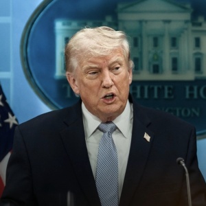 Gretakan atau Ancaman Nyata? Klaim Donald Trump Tunda Serangan Bikin Iran Ketar-ketir