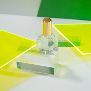 4 Parfum Lokal Aroma Bergamot untuk Pria, Wanginya Segar dan Maskulin