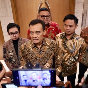 BBM Naik Tajam, Luthfi Siapkan Benteng Agar Harga Pangan Tak Ikut Meledak