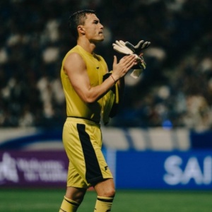 Emil Audero Cuma Duduk Manis Saat Rayo Vallecano Menang Dramatis Pelatih Buka Suara