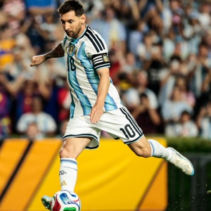 Miroslav Klose Ikhlas Rekor Golnya di Piala Dunia Disalip Lionel Messi
