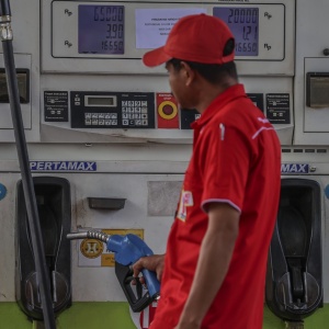 Pertamina Tepat Belum Turunkan Harga Pertamax