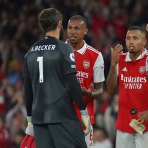 Viral! Alisson Becker vs Gabriel Ribut Usai Gol Maroko, Blunder atau Miskomunikasi?