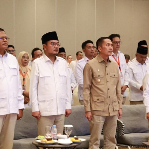 Di Tengah Ramai Desakan Tes Urine, Prima Salam Kembali Muncul di Acara Gerindra