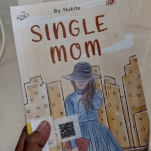 Single Mom Melawan Stigma Janda Lemah: Bagaimana Irene Mengubah Luka Menjadi Kekuatan?