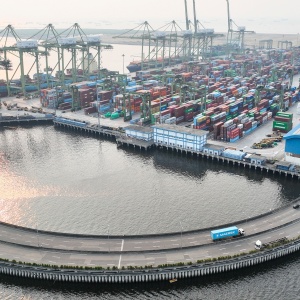 Neraca Perdagangan Indonesia Surplus 4,03 Miliar Dolar AS hingga Mei 2026