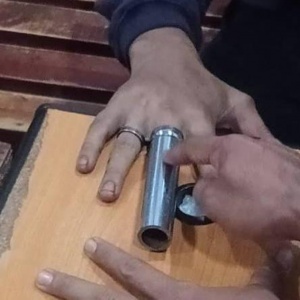 Pemuda di Batam Alami Insiden Tak Terduga, Jari Tersangkut di Shock Motor Saat Iseng
