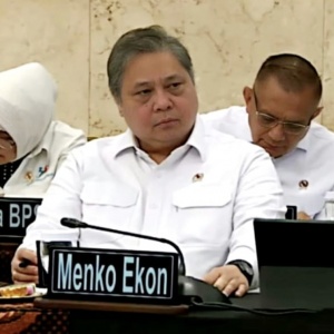 Gibran Playing Victim Soal Posisi Duduk? Analis: Bersihkan Istana dari Pengaruh Jokowi!