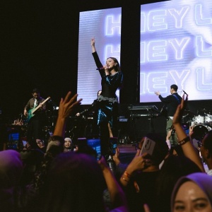 Buktikan Belum Ada yang Geser, Rossa Hipnotis 3 Ribu Penonton di Soul Concert VII