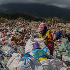Pemerintah Diskon 50% Iuran JKK-JKM untuk Pekerja di Sektor Sampah