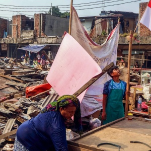 Penataan Pasar Cisalak, Ratusan Lapak Ilegal Dirobohkan