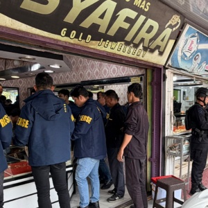 Kasus PETI Kuansing, Polisi Sita Ratusan Gram Perhiasan di Toko Emas Kampar