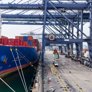 Neraca Dagang RI Surplus US$3,58 Miliar, Juni Malah Defisit
