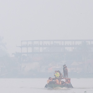 Kabut Asap Palembang Makin Pekat, Kapan Sekolah Mulai Belajar dari Rumah?