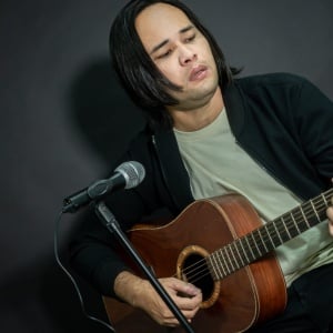 Keluar dari Fase Kelam, Calvin Dores Bangkit dan Tandai 'Kemerdekaan' Lewat Lagu 'Sampai Kapankah'
