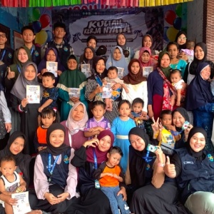 KKN-MAs Kelompok 19 Kenalkan Dimsum Lele untuk PMT Balita di Puthukrejo
