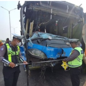Usai Kecelakaan Beruntun, Hutama Karya Diminta Evaluasi Peringatan Kabut di Tol Palindra