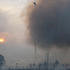 Satgas Udara Gempur Karhutla Inhil dan Inhil dengan 3 Heli Water Bombing