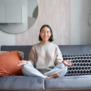 Apa Itu Mindfulness? Bukan Memaksa Diri Selalu Berpikir Positif, Ini Penjelasannya