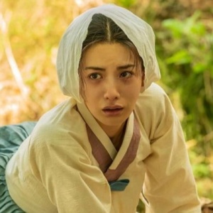 Nana Tanggapi Kritik Terkait Bibir di Drama The Scandal: Itu Kesalahan Saya