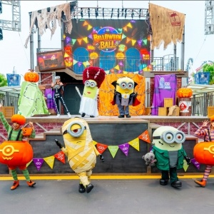 Halloween di Singapura, Ada Rumah Hantu hingga Dunia Bawah Laut Penuh Cahaya