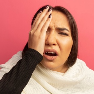 9 Cara Mudah Atasi Mata Kedutan Sebelum Berubah Jadi Penyakit Serius