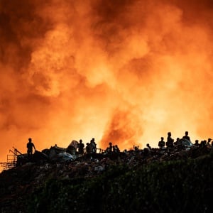 Kebakaran TPA Jatibarang Meluas 10 Hektare, Gas Metana Bikin Api Membara