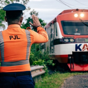 KAI Tuntaskan Penutupan 172 Perlintasan Sebidang