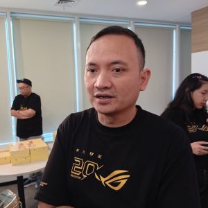 Konsol Gaming Genggam Tak Lagi Cuma Buat Main, Kini Jadi PC Kerja