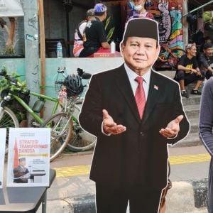 Buku Prabowo Dibagikan Gratis di CFD Thamrin, Warga Titip Pesan Tak Terduga