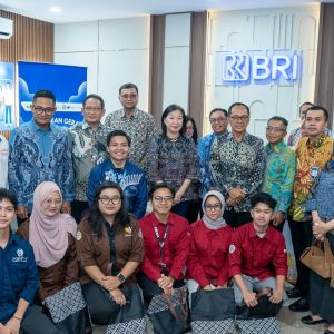 Cara BRI Cetak Mahasiswa UNAIR Jadi Agen Literasi