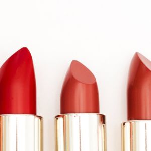 5 Rekomendasi Lipstik Lokal Murah Under Rp40 Ribu yang Tahan Seharian, Sudah BPOM