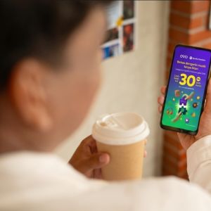 5 Cara Menikmati Kesenangan Kecil Tanpa Boros, dari Ngopi hingga Streaming Musik