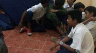 Berbagai Jenis Senjata Mematikan Siswa SMP 41 untuk Tawuran
