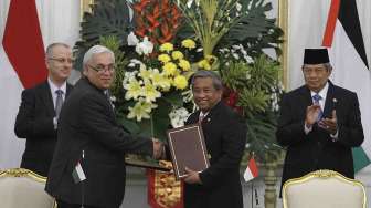 Presiden Susilo Bambang Yudhoyono menerima kunjungan kenegaraan Perdana Menteri Palestina Rami Hamdallah di Istana Merdeka, Jakarta, Jumat (28/2). [Rumgapres/Abror]