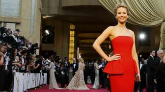 Kalah di Oscar, Jennifer Lawrence Menang di Twitter