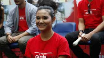 Giorgino Abraham di sela acara konferensi pers film 'Aku Cinta Kamu' di Epicentrum Kuningan, Jakarta, Selasa (4/3). [MATAMATA/Adrian Mahakam]