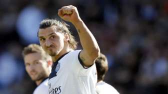 Striker PSG Zlatan Ibrahimovic usai menjebol gawang lawan [Reuters/Regis Duvignau]