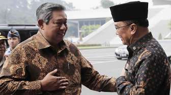 Presiden SBY menghadiri pertemuan silaturahmi dengan pimpinan lembaga-lembaga tinggi negara di Gedung MPR/DPR Jakarta, Kamis (20/3). [Rumgapres/Abror]