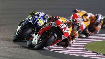 Foto: Kemenangan Marquez vs Rossi 