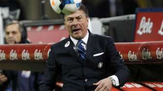 Gemas Lihat Inter, Mazzarri Sempat Gigit Botol 