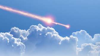 Penerjun Payung Norwegia Lolos dari Sambaran Meteor