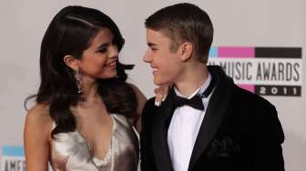 Putus Lagi, Bieber Pajang Foto Mesra Bareng Selena Gomez