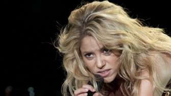 Gerard Pique Larang Shakira Dekat dengan Lelaki Lain