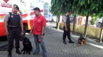 Anjing Pelacak Bom Ikut Jaga TPS di Menteng 