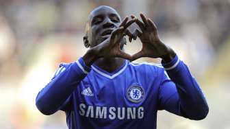 Video: Demba Ba Pahlawan Chelsea Taklukkan Swansea