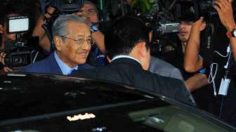 Mantan Pendana Menteri Malaysia Mahathir Mohammad berkunjung ke kediaman Ketua Umum PDI Perjuangan Megawati Soekarnoputri di jalan Teuku Umar Jakarta, Senin (14/4). [suara.com/Adrian Mahakam]