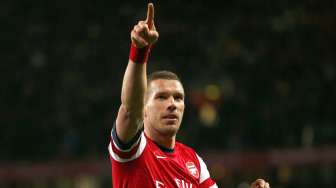 Podolski: West Ham Hanyalah Awal Mencapai Target